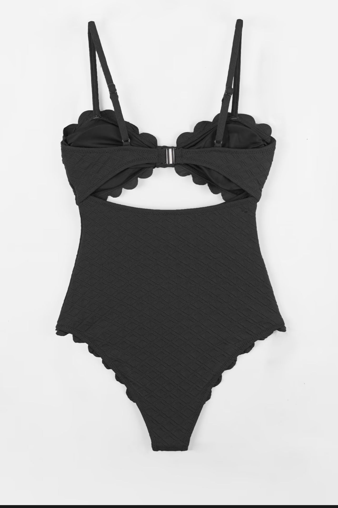 CUPSHE Black Knotted Scalloped One Piece Swimsuit