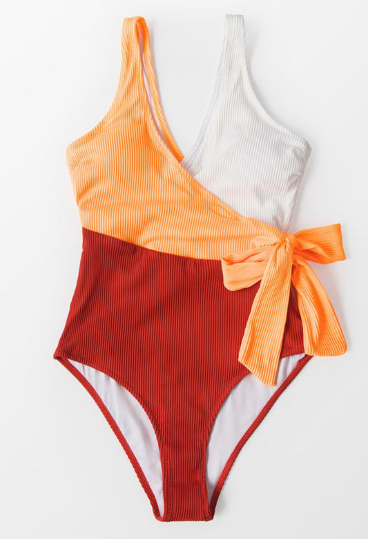 CUPSHE Colorblock Plunging One Piece Swimsuit